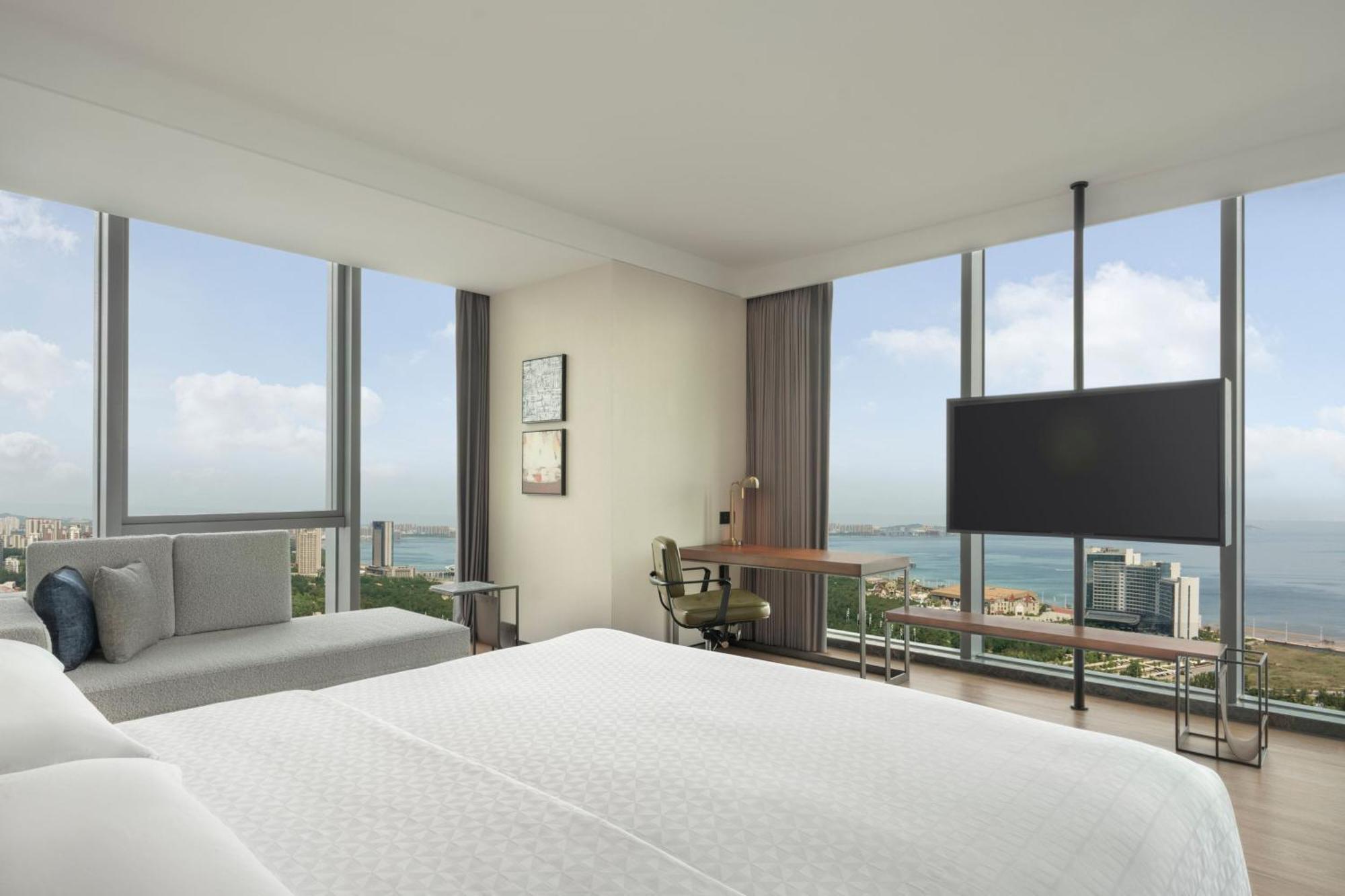 Four Points By Sheraton Yantai Exterior photo